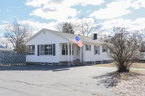 80 Clayton Ave, Methuen, MA 01844-2741