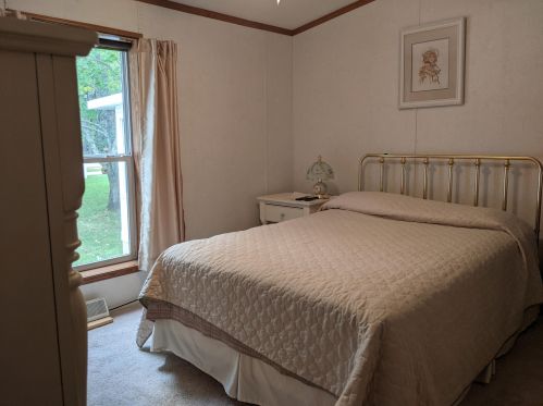 4094 Latas Ln, Meskegon MI 49442-6835 exterior