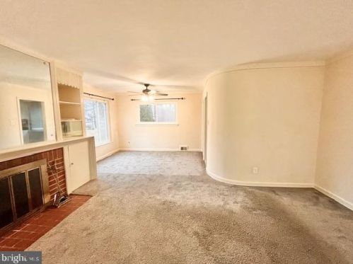 7906 Wildwood Dr, Silver Spring MD  20912-7441 exterior