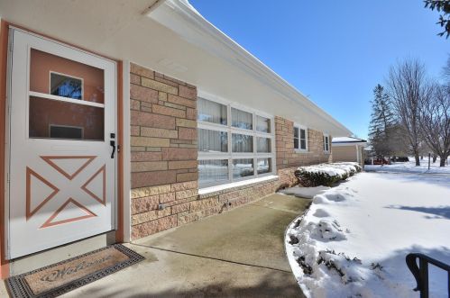 1664 117th St, Milwaukee, WI 53226-3008