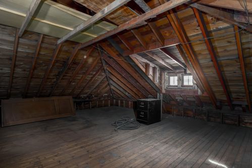 1139 Layton Blvd, Milwaukee WI 53215-1654 exterior