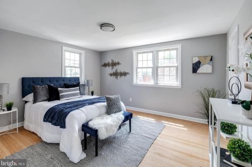 337 Holland St, Chester PA 19022-1011 exterior