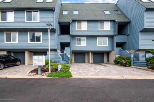 19 Harborhead Dr, Point Pleasant Beach NJ 08742-2681 exterior