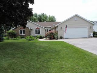 3149 Roselawn Dr, Appleton WI  54914-6758 exterior