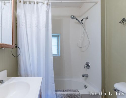 624 Slocum St, Sylvan Beach MI 49461-1213 exterior