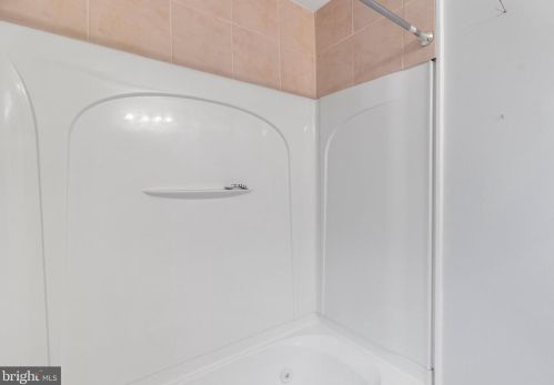 227 Lemonte St, Philadelphia PA 19128-4519 exterior