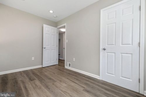 13210 Midway Ave, Rockville MD 20851-1813 exterior