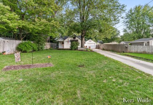 1272 Harvey St, Meskegon, MI 49442-5356