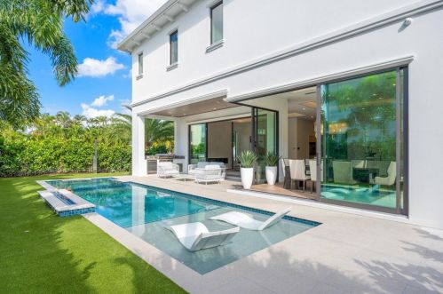 396 2nd St, Boca Raton FL  33432-4004 exterior