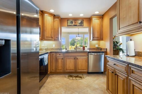 3115 Boca Ciega Dr, Naples FL 34112-6105 exterior