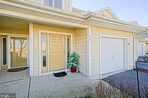297 Lakeside Dr, Lewes, DE 19958-8994