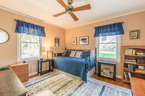 1714 Belle Isle Cir, Atlanta GA 30329-2527 exterior