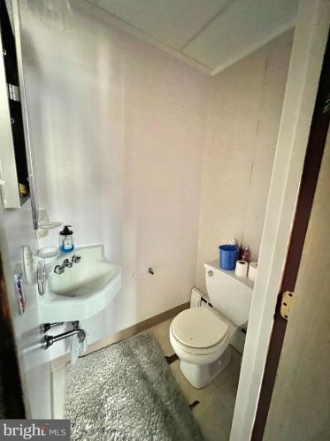 3433 Friendship St, Philadelphia PA 19149-1620 exterior