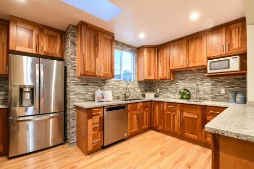 460 Magnolia Ave, Millbrae CA 94030-1940 exterior