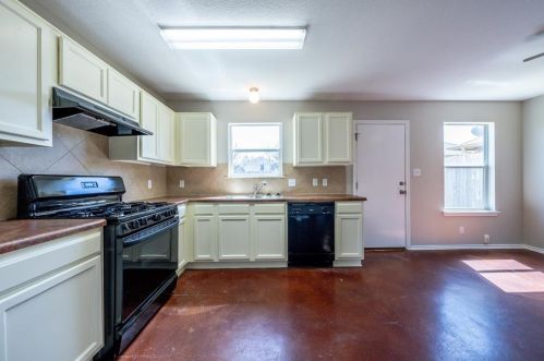 4623 Credo Ln, Austin TX 78725-2928 exterior