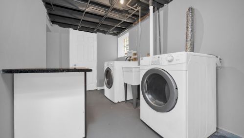 11948 Parnell Ave, Chicago IL  60628-5922 exterior