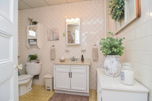 6 Stevens St, Methuen MA 01844-3154 exterior