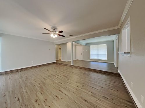 3426 Hacienda Dr, Dallas TX  75233-2410 exterior