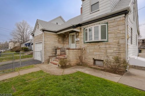 1709 Lawrence St, Rahway NJ  07065-5109 exterior