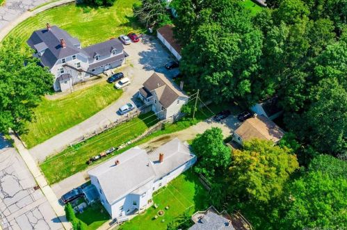 105 Cottage St, Killingly CT 06239-3026 exterior