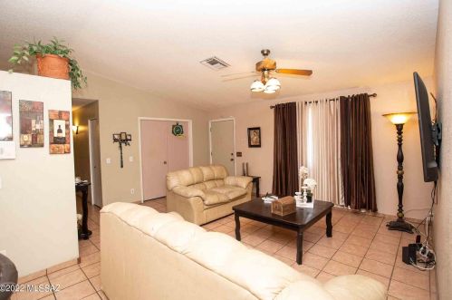 6201 Birchwood Dr, Tucson, AZ 85746-3156