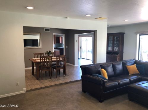 502 Claremont St, Phoenix, AZ 85012-1117