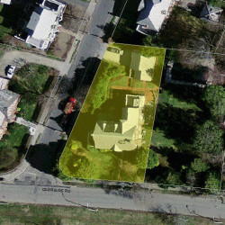 423 Commonwealth Ave, Newton MA  02459-1301 aerial view