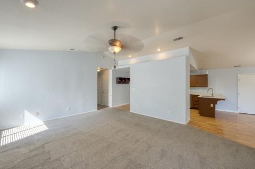 3927 Paula Ct, Turlock CA  95382-8507 exterior