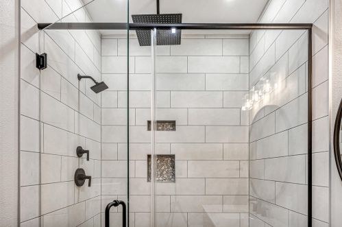 1411 Potter Ave, Milwaukee WI 53207-2115 exterior