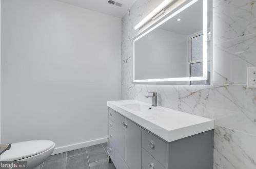 628 19 St, Philadelphia PA 19121-4120 exterior