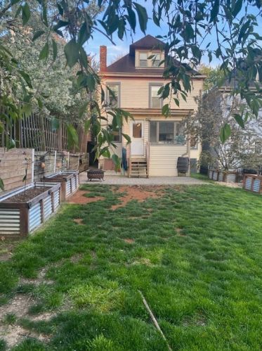 323 Frst Ave, Pittsburgh PA 15202-3201 exterior