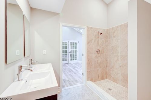 59 Marlin Ave, Edison NJ  08820-3240 exterior