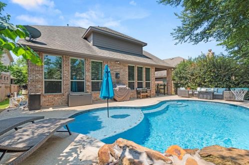 331 Kinderwood Trl, Montgomery TX 77316-2121 exterior