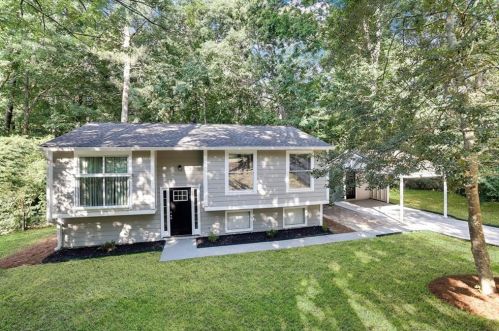 3245 Newcastle Way, Lithonia GA  30039-4638 exterior