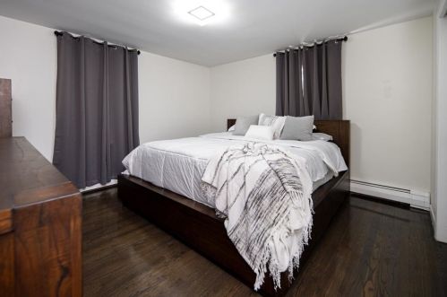 80 Gaudet St, Providence RI  02911-2212 exterior