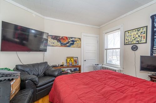 327 Middlesex St, North Andover MA 01845-3438 exterior