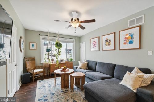 18 Pine St, Camden NJ  08106-1138 exterior