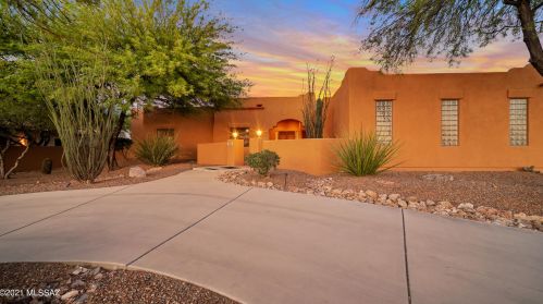 11536 La Tanya Dr, Tucson, AZ 85737-9510