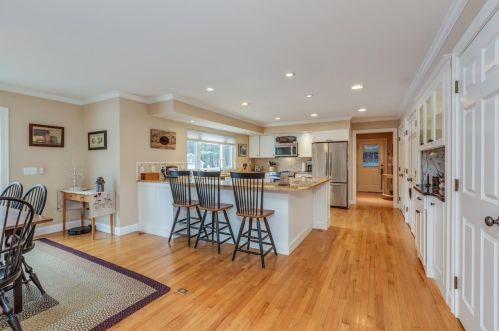 2 Asa Dr, Concord NH  03304-4012 exterior