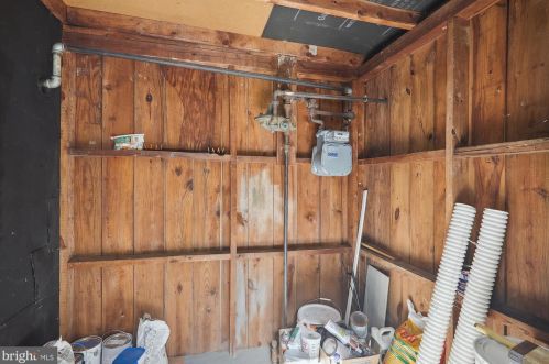 1314 Crawford Dr, Rockville MD 20851-1714 exterior