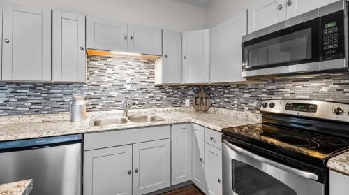 388 Vose St, Woonsocket, RI 02895-5845