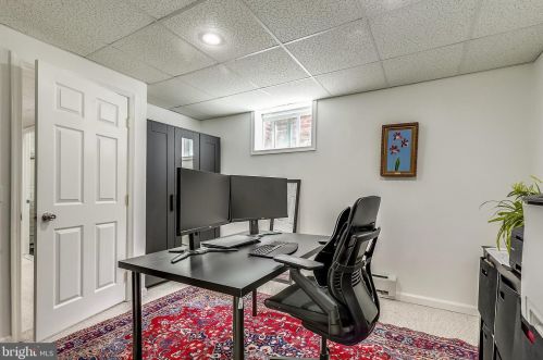 7426 Piney Branch Rd, Silver Spring MD 20901-4352 exterior