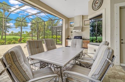 12122 Wicklow Ln, Naples FL 34120-4396 exterior