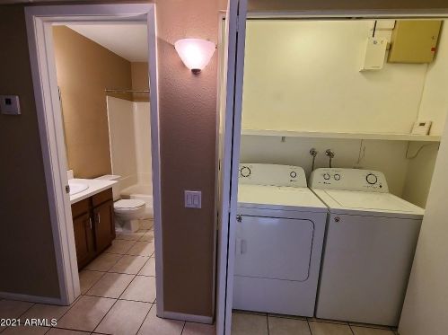 7028 41 St, Phoenix AZ 85044-6799 exterior