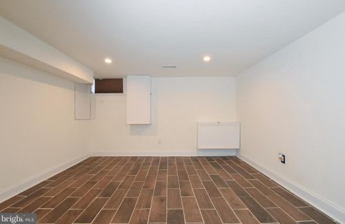 120 Greenwich St, Philadelphia PA 19147-6110 exterior