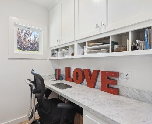 5 Amicita Ave, Mill Valley CA 94941-2101 exterior