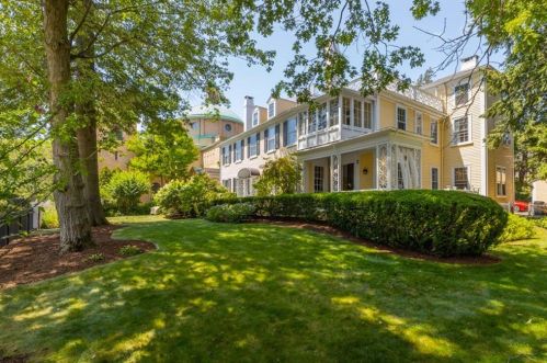 302 Angell St, Providence RI  02906-3212 exterior