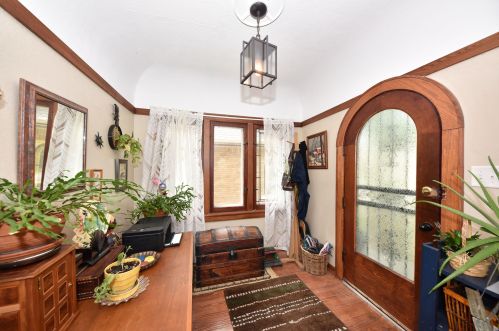 2376 56, Milwaukee WI 53210-2230 exterior