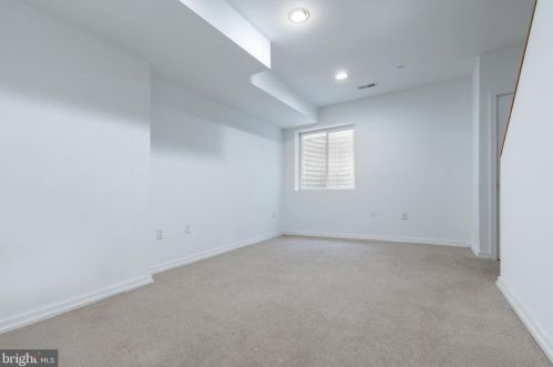 936 Leithgow St, Philadelphia PA 19123-1440 exterior