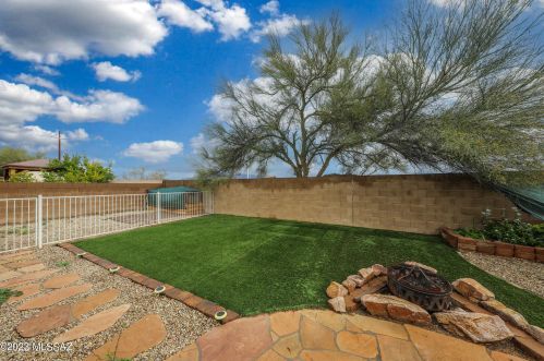 8517 Camino Bengala, Tucson AZ  85747-5165 exterior